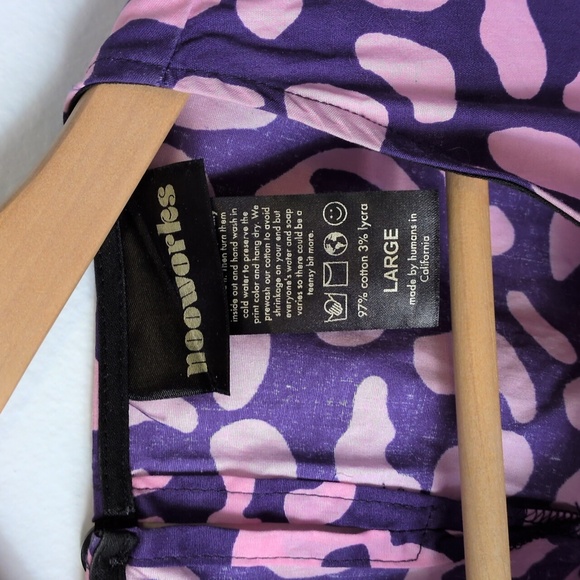 Nooworks Leopard Ruffle Top - Picture 2 of 3